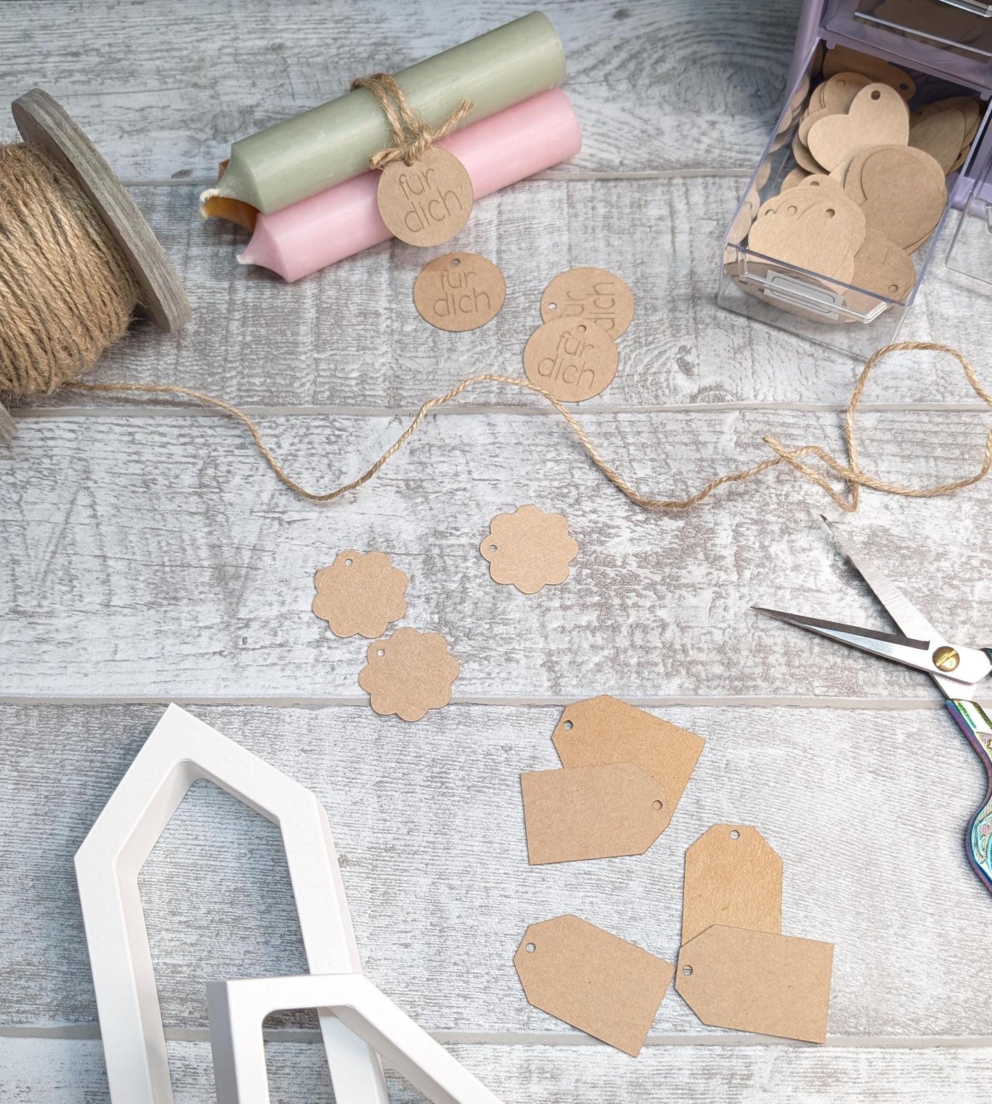 Etikett * Kraftpapier * Anhänger * rund - Blume - erzählt - Wimpel * verschiedene Motive