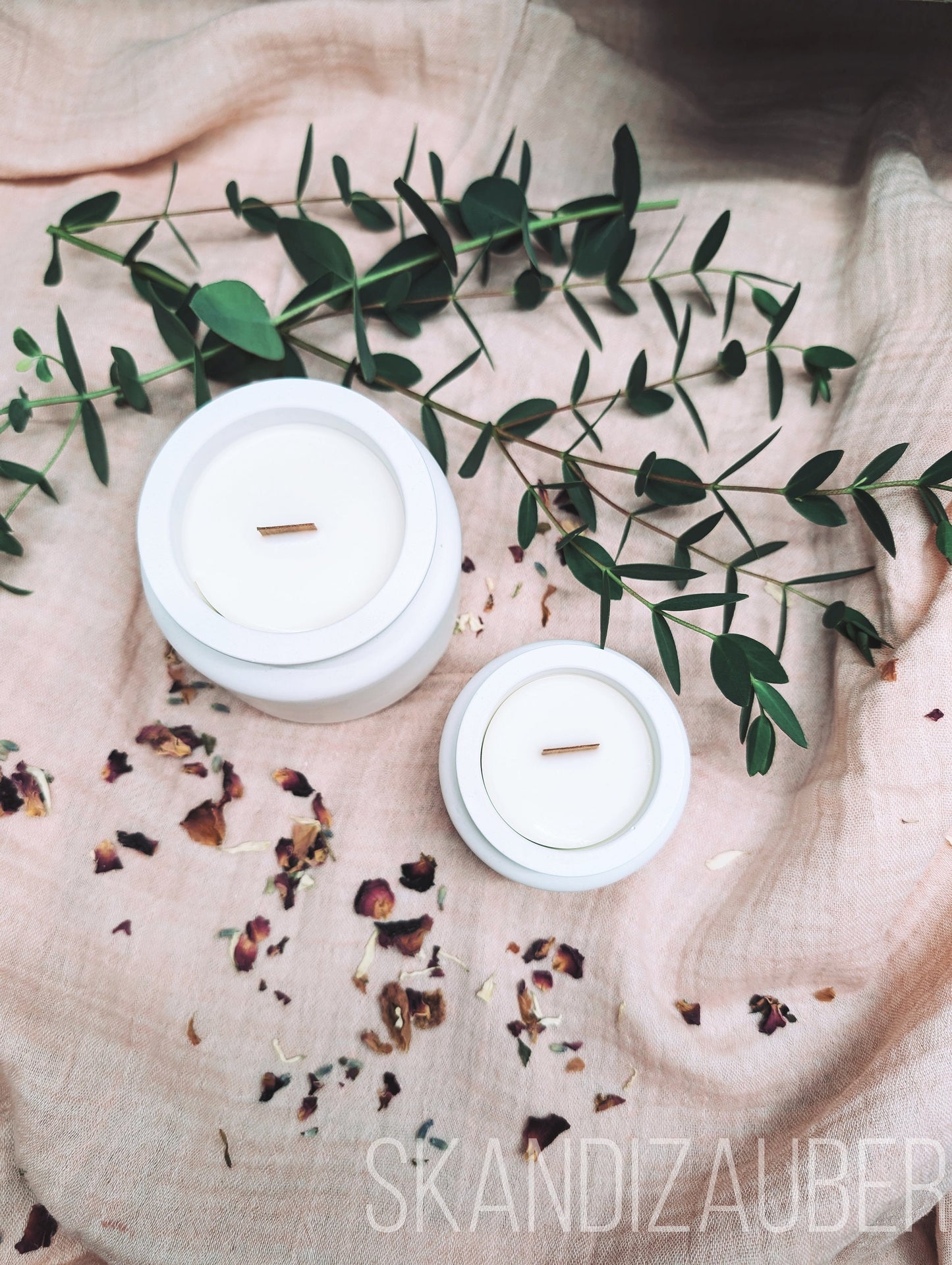 Kerze im Kerzenfass * handgegossen mit Holzdocht * SkandiZauber * Kerzenbehälter mit Deckel