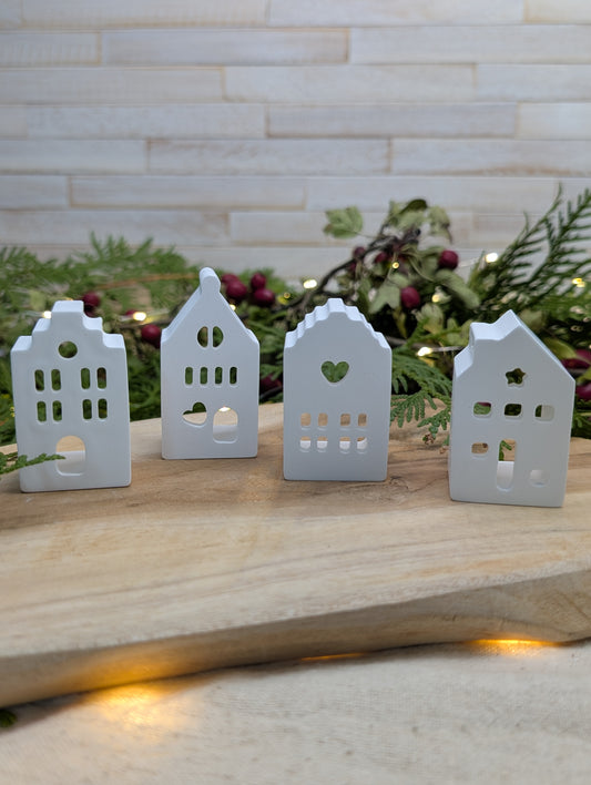 Mini-Dekohäuser – Set aus 4, handgegossen aus Gießkeramik (5–6 cm)