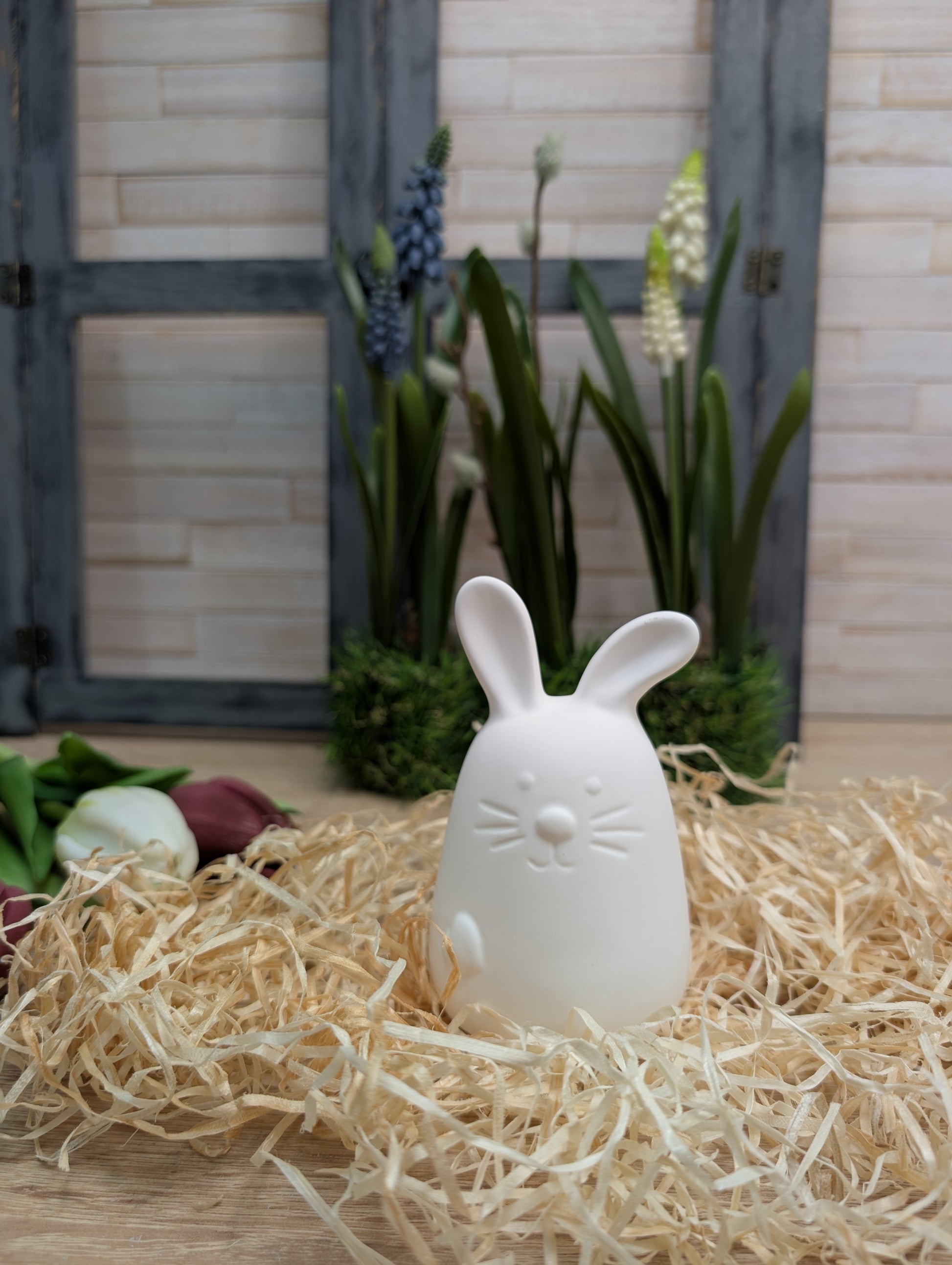 Schlichter Osterhase als Osterdekoration in Weiß, 10 cm groß