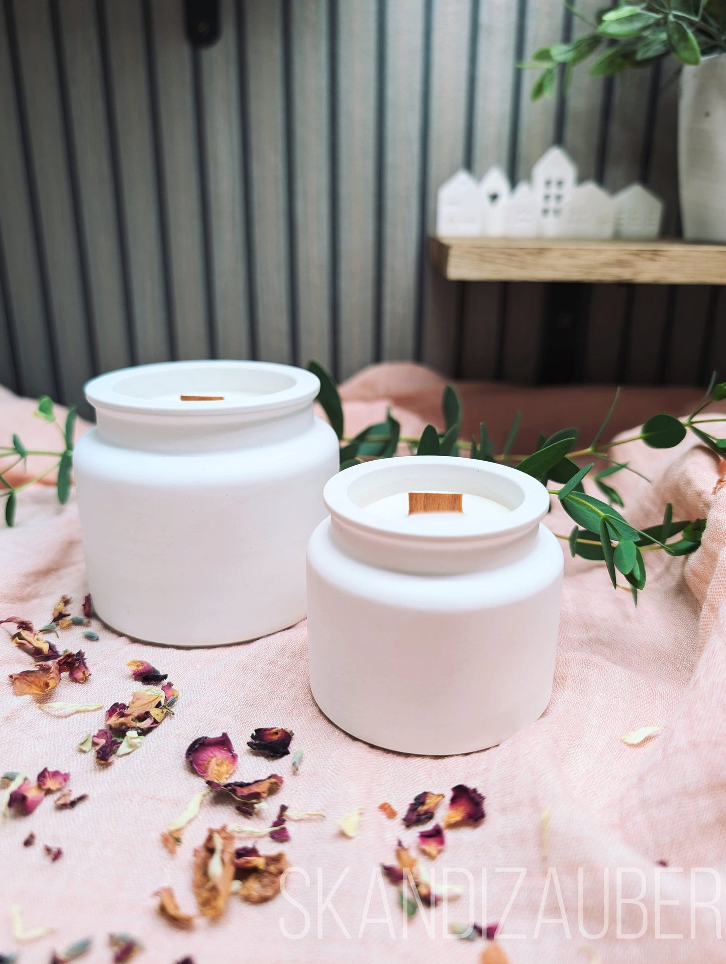 Kerze im Kerzenfass * handgegossen mit Holzdocht * SkandiZauber * Kerzenbehälter mit Deckel